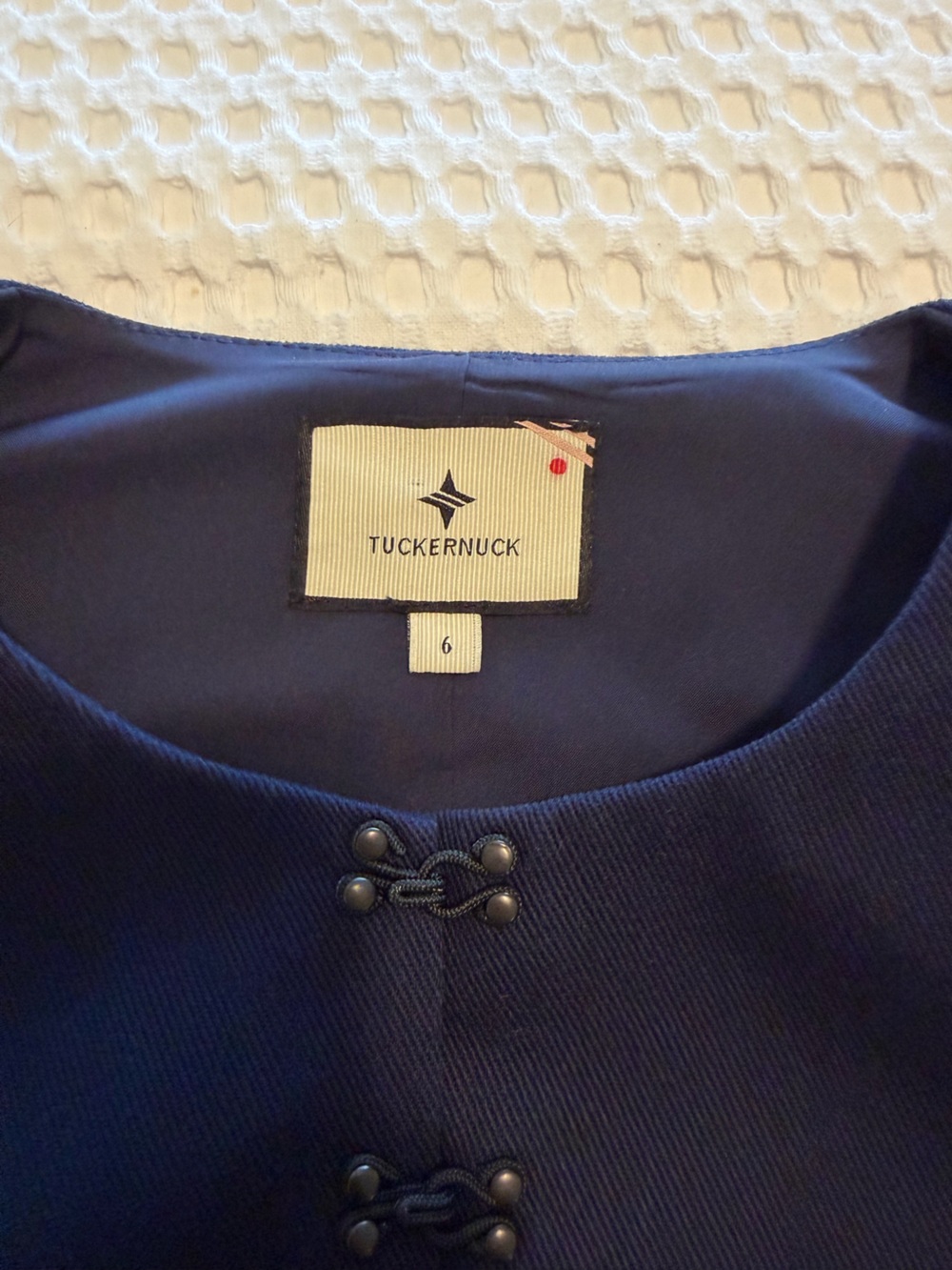 Tuckernuck Cotton Twill Duke Top Navy Size 6 - Picture 8 of 12
